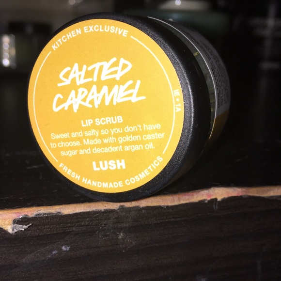 Lush salted caramel kitchen lip scrub RARE! - Picture 3 of 8